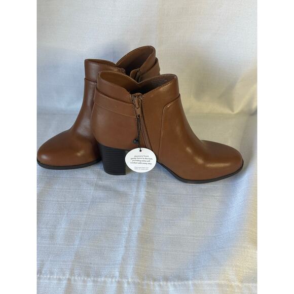 Giani Bernini Abalina Brown Faux Leather Short Bootie Size 5.5 - Picture 4 of 7